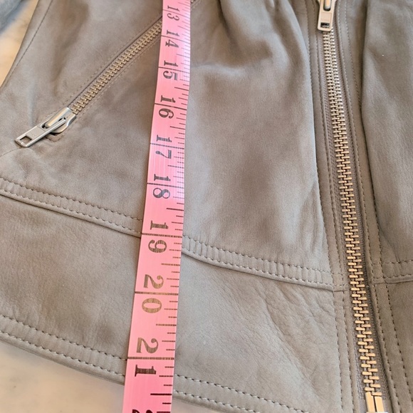 Grey leather moto jkt with silver zippers, super soft, great neutral size S - Picture 11 of 11
